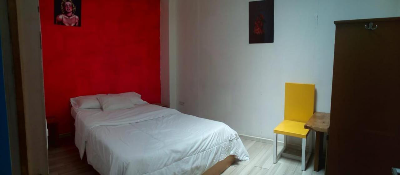 Bauhouse Backpacker Hostel Cuenca Luaran gambar